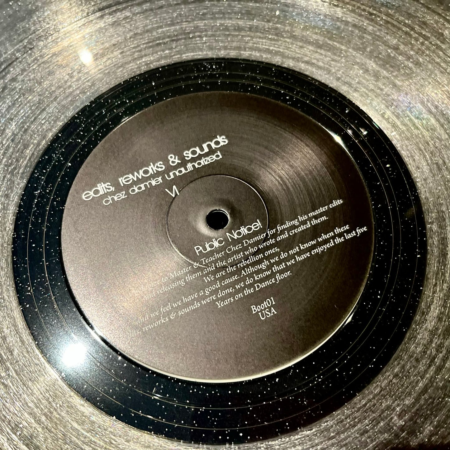 Chez Damier - Unauthorized